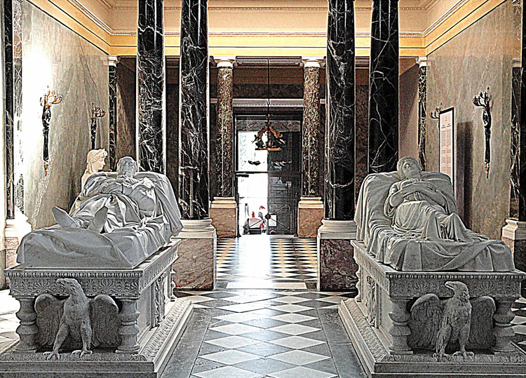 Inside the mausoleum Charlottenburg
