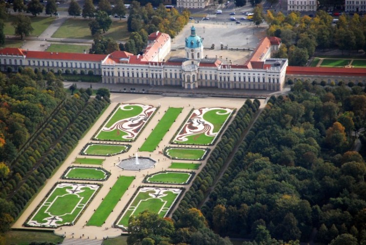 Arial view of Schloss Charlottenburg und Gärten